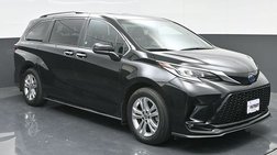 2022 Toyota Sienna XSE 7-Passenger
