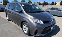2020 Toyota Sienna LE 7-Passenger FWD with Auto-A
