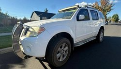 2010 Nissan Pathfinder SE
