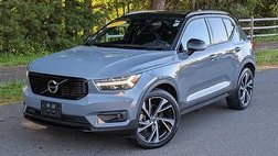 2022 Volvo XC40 T5 R-Design