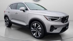 2025 Volvo XC40 B5 Plus Bright Theme