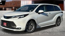 2023 Toyota Sienna XLE