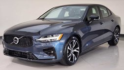 2024 Volvo S60 B5 Core Dark Theme