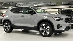 2026 Volvo XC40 B5 Plus