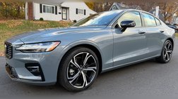 2024 Volvo S60 B5 Plus Dark Theme