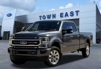 2022 Ford Super Duty F-350 Platinum