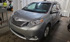 2017 Toyota Sienna XLE Premium 8-Passenger