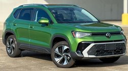 2025 Volkswagen Taos SE 4Motion
