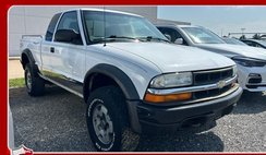 2002 Chevrolet S-10 LS