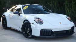 2025 Porsche 911 Carrera 4 GTS