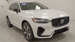 2024 Volvo XC60 Recharge T8 Plus Dark Theme