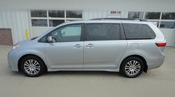 2018 Toyota Sienna XLE