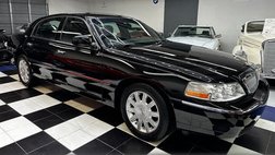 2011 Lincoln Town Car Signature Limited