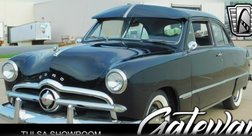 1949 Ford Sedan
