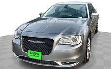 2018 Chrysler 300 Touring