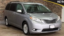 2017 Toyota Sienna XLE Premium 8-Passenger