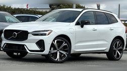 2024 Volvo XC60 Recharge T8 Ultimate Dark Theme
