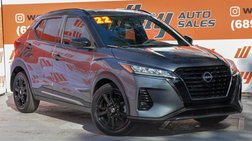 2022 Nissan Kicks SR