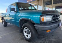 1995 Mazda B-Series Truck B3000 SE