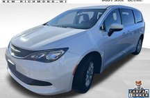 2020 Chrysler Voyager LX