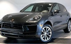 2025 Porsche Macan T