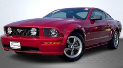 2005 Ford Mustang GT Deluxe
