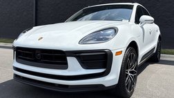 2025 Porsche Macan T