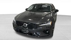 2023 Volvo S60 B5 Core Dark Theme