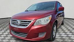 2011 Volkswagen Routan SE