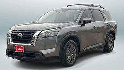 2023 Nissan Pathfinder SV