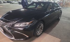 2020 Lexus ES 300h Ultra Luxury