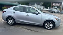 2017 Toyota Yaris iA Base