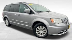 2016 Chrysler Town and Country Touring