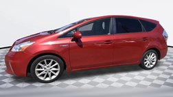 2014 Toyota Prius v Five