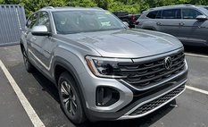 2025 Volkswagen Atlas Cross Sport SE 4Motion