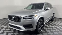 2022 Volvo XC90 T6 Momentum 7-Passenger