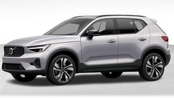 2025 Volvo XC40 B5 Plus Dark Theme