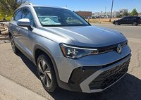 2025 Volkswagen Taos SE 4Motion