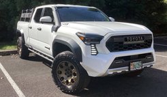 2024 Toyota Tacoma Trailhunter HV