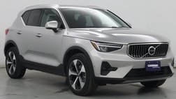 2025 Volvo XC40 B5 Plus Bright Theme