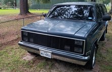 1987 Chevrolet Suburban Shield R10