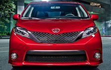 2015 Toyota Sienna SE 8-Passenger