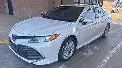 2020 Toyota Camry Hybrid XLE