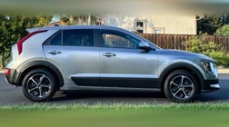 2023 Kia Niro LX