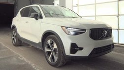 2025 Volvo XC40 B5 Plus Dark Theme