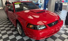 2004 Ford Mustang GT Deluxe