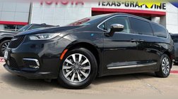 2023 Chrysler Pacifica Hybrid Limited