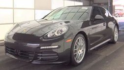 2016 Porsche Panamera 