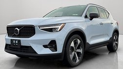 2025 Volvo XC40 B5 Plus Dark Theme