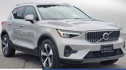 2024 Volvo XC40 B5 Plus Bright Theme